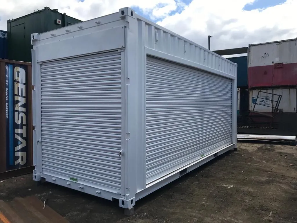 20ft-x-8ft-Roller-Shutter-Shipping-Containers.webp photo du produit Conteneur Maritime 20 Pieds x 8 Pieds High Cube