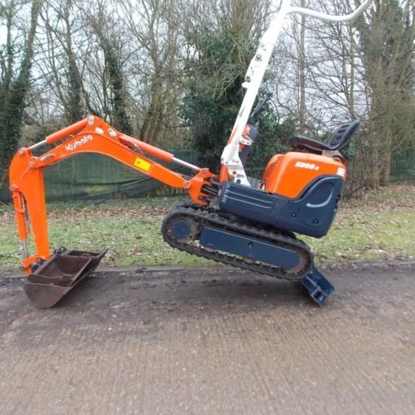 photo du produit Kubota K008-3 Micro 0,8T (2013) – 2694 Heures, Entretien Complet, 3 Godets