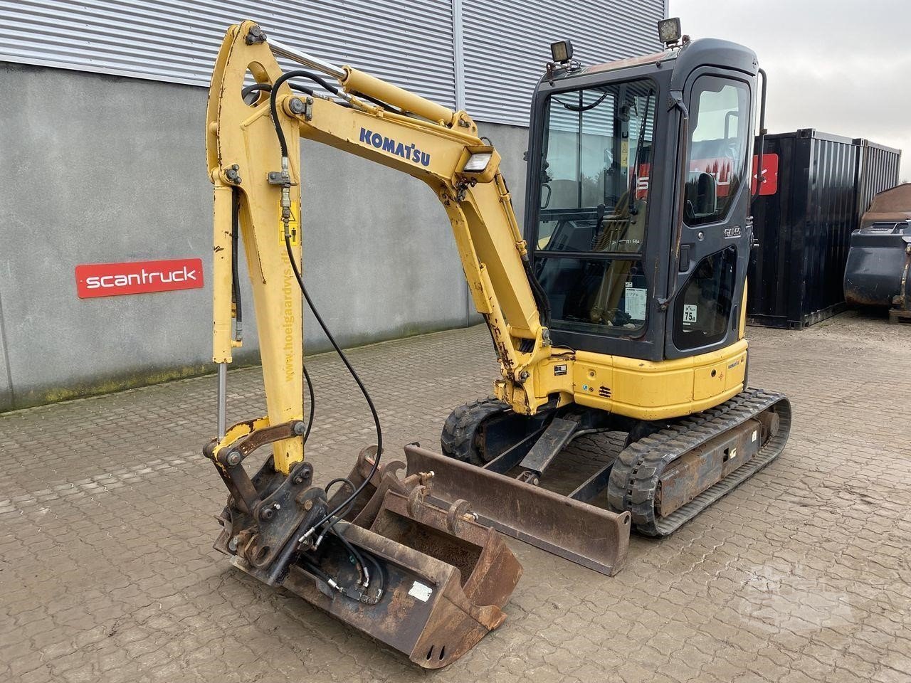 KOMATSU-PC20MR-2-11.jpeg photo du produit Mini Pelle Komatsu PC20MR-2 (2005) – 2T, 2280 Heures