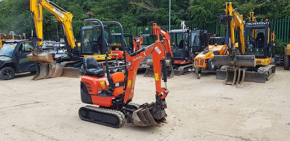 KUBOTA-K008-3-03.jpeg photo du produit Kubota K008-3 (2021) – Mini Pelle 0,98T, 700 Heures, 3 Godets