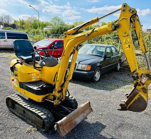 photo du produit Mini Pelle Komatsu PC 09-1 (2008) – 0,8T, 1500 Heures