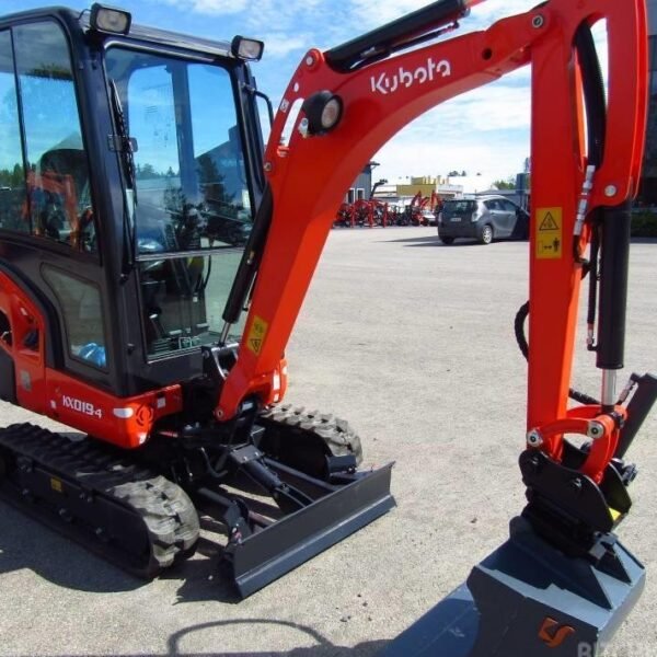 photo du produit Kubota KX019-4 – Mini Pelle 1,9T – 2022 – 10 h – Pratiquement Neuve