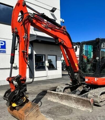 photo du produit Kubota KX 057-4 (2018) – 5,6T, 5600 Heures, 3 Godets, Bon État