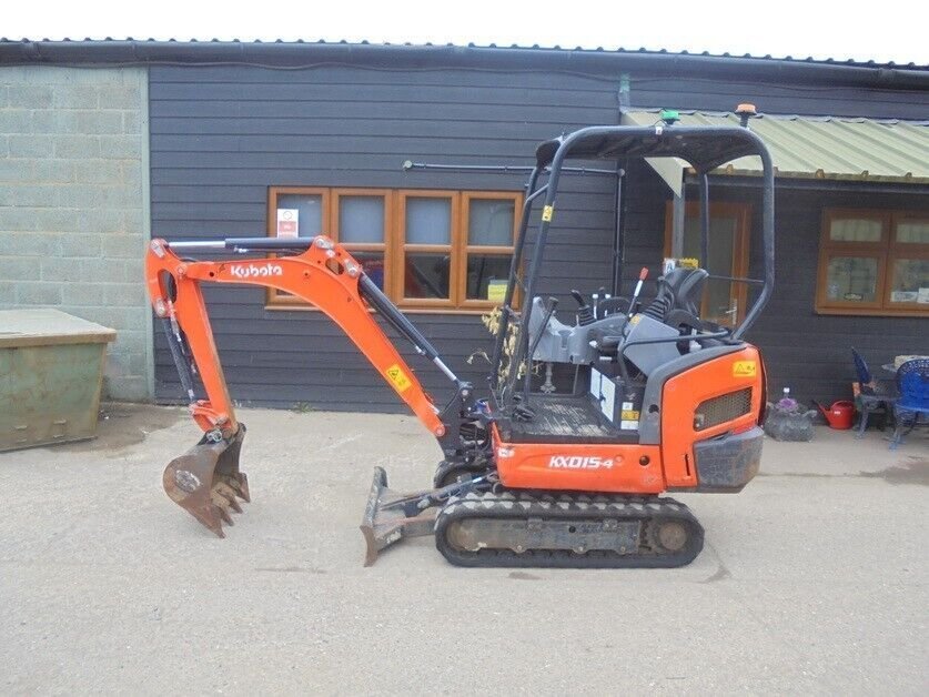 Kubota6KX015-4-03.jpg photo du produit Kubota KX 015-4 (2018) – 1,5T, 1394 Heures, 3 Godets, Excellente Condition