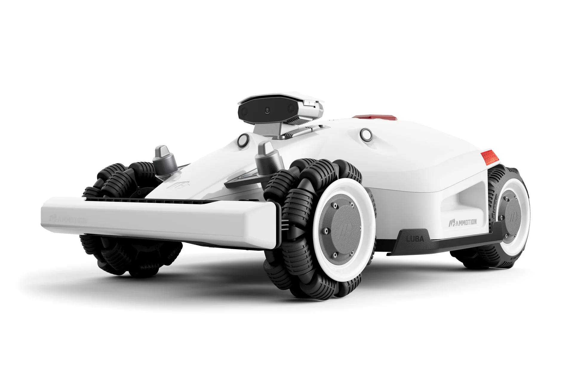 LUBA2-AWD-10000-03.webp photo du produit LUBA2 AWD 10000 – Robot Tondeuse Sans Câble pour 10 000 m²
