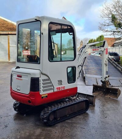 photo du produit Mini Pelle TAKEUCHI TB016 – 1,6T Occasion